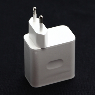 Miniatura galerii Adapter sieciowy 65W